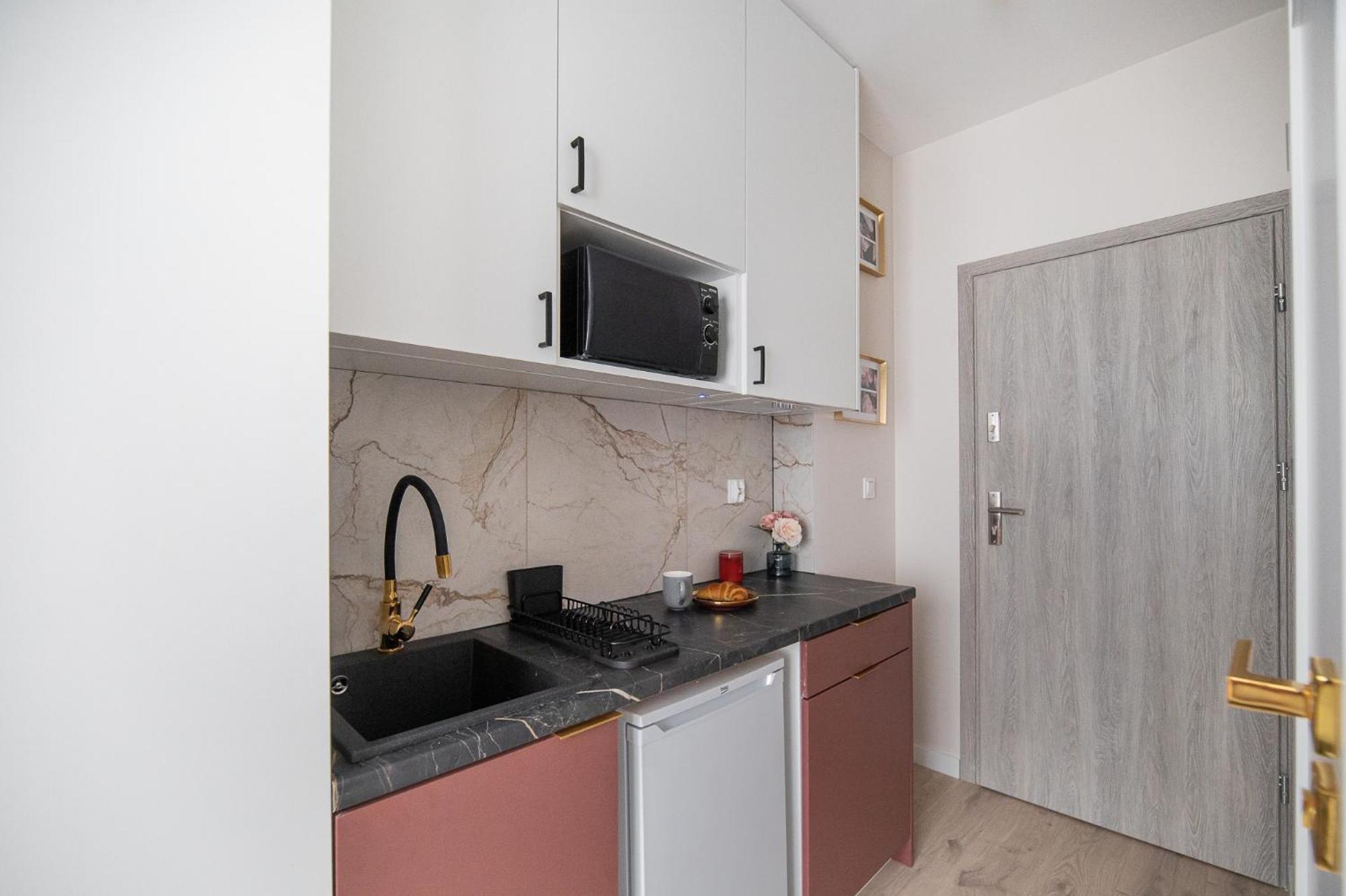 Ministudios Ursus Варшава Экстерьер фото